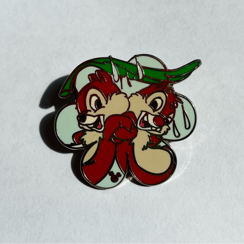 Chip and Dale Seasons - Spring- Disney Trading Pin